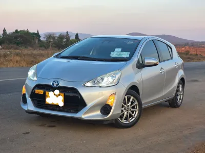 2017 Toyota Aqua Hybrid 78,000 km – Masvingo