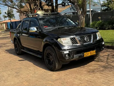 Nissan Navara double cab, 2009, 203,500 km, manual diesel