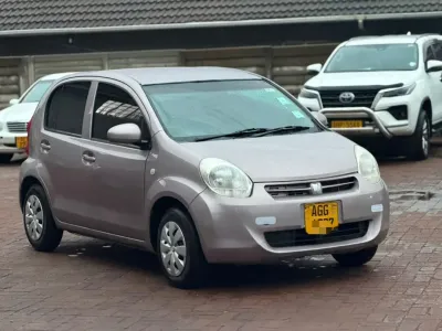 2015 Toyota Passo Automatic Hatchback – 96,580 km
