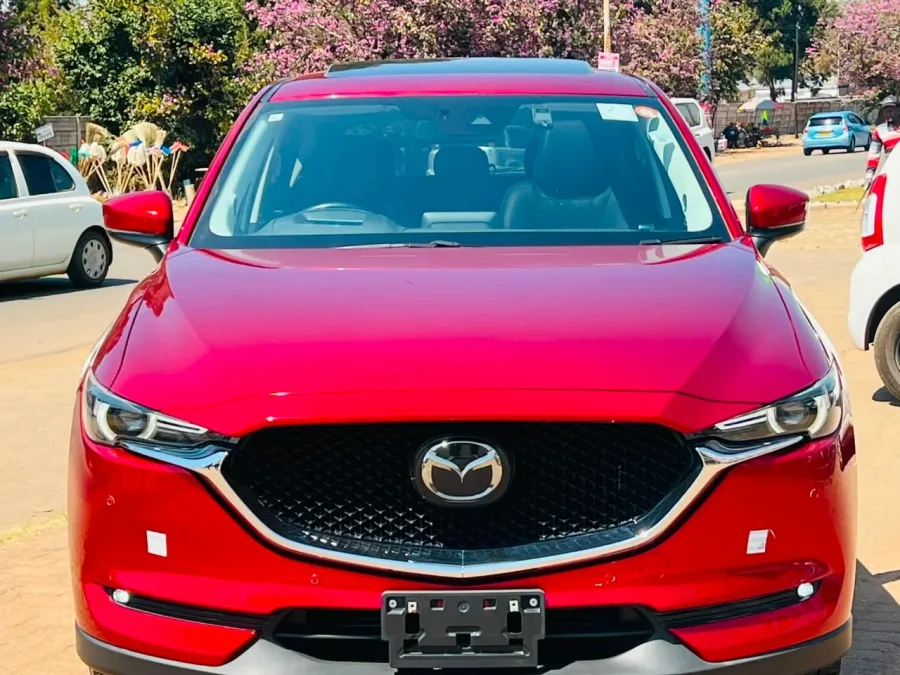 2018 Mazda CX-5 Skyactiv-D Automatic SUV – 59,800 km