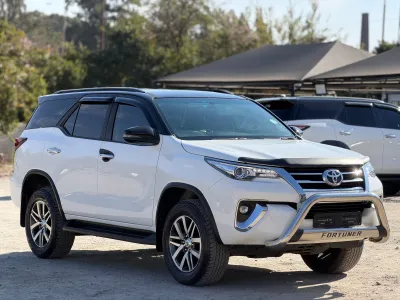Toyota Fortuner 2.8 GD6 SUV, 2019, 125,000 km