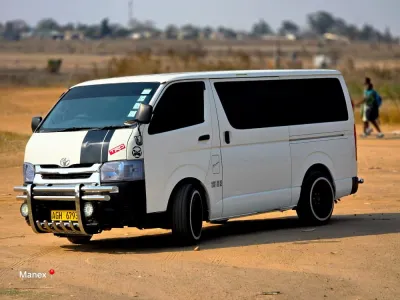 2015 Toyota Hiace Passenger Van – 122,321 km