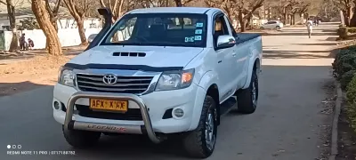 Toyota Hilux Legend 45 (2015)