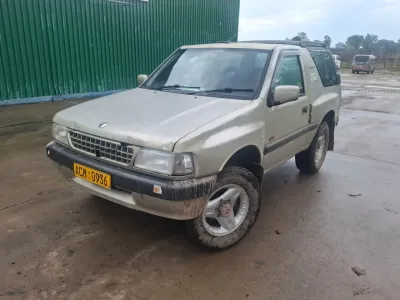 2004 Isuzu 1.8 Petrol Manual SUV – Gweru