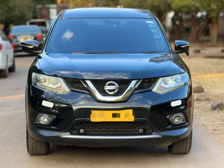 Nissan X-Trail 2016, 7-seater automatic with full service features