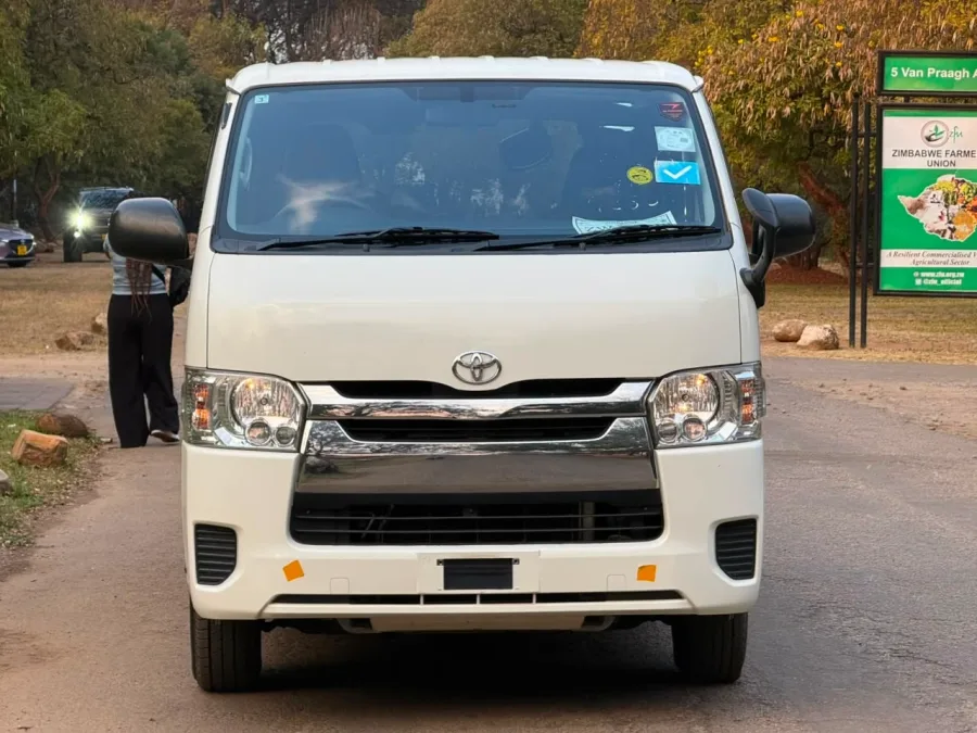 Toyota Regius Van, 2019, 83,000 km