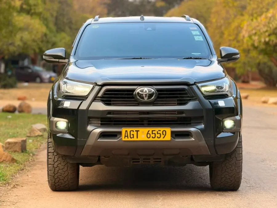 Toyota Hilux Rocco 2022 Double-Cab 65,000 km