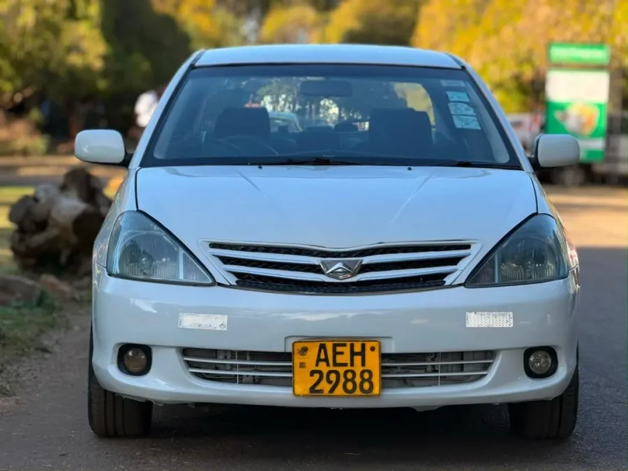 2006 Toyota Allion — white sedan, 140,000 km
