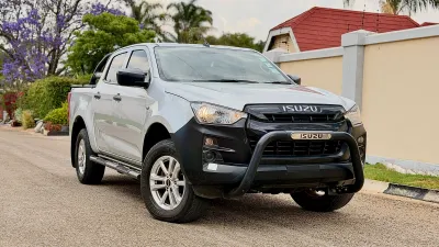 2022 Isuzu D-Max Double Cab Automatic 4x2 – 72,000 km