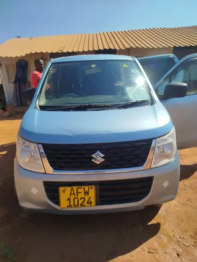 2014 Suzuki Wagon R 660cc Hatchback - 100,000 km