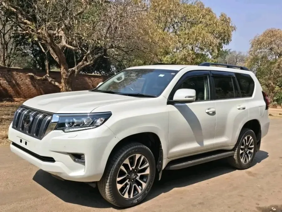 2022 Toyota Land Cruiser Prado 21,000 km – Harare