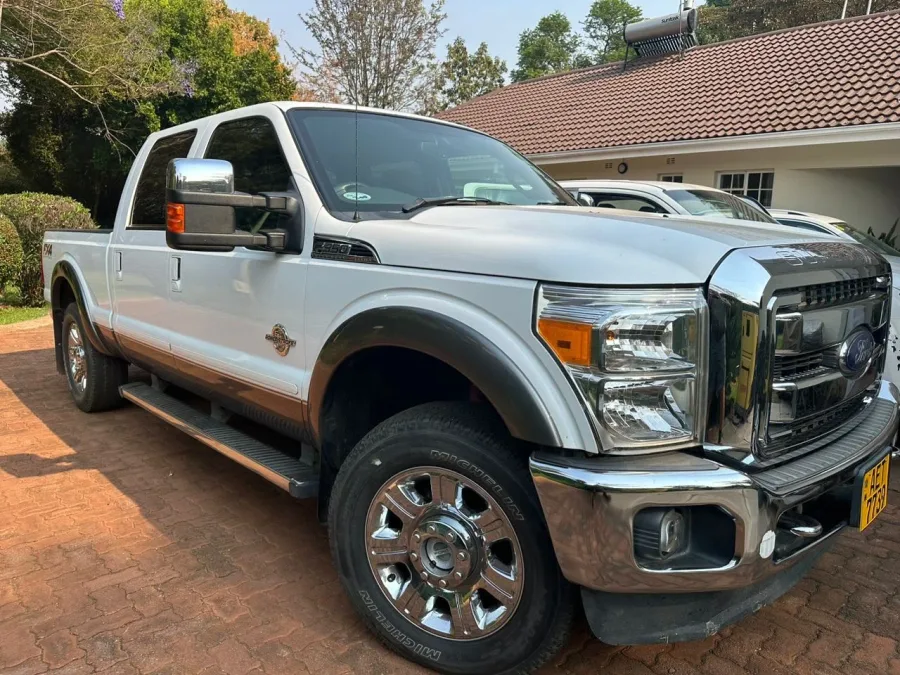 2013 Ford F-350 Super Duty Double Cab 4WD Diesel