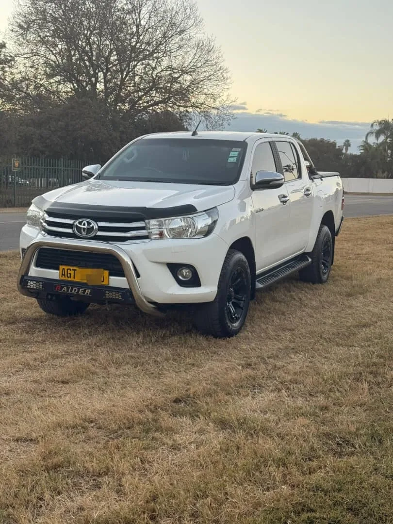 Toyota Hilux 2.8 Diesel Double-Cab, 2017