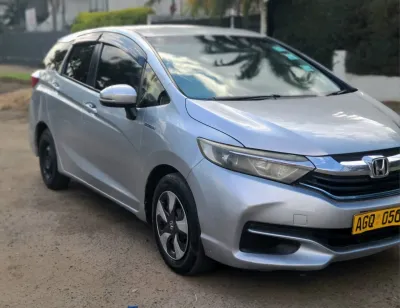 2017 Honda Shuttle Hybrid Automatic - 89,986 km