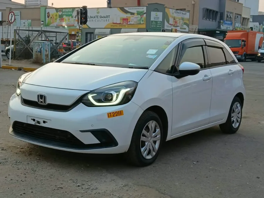2021 Honda Fit HEV 1.5L Automatic – 68,000 km