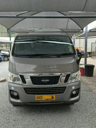 2016 Isuzu Como NV350 2.5 Diesel Automatic – 120,000 km