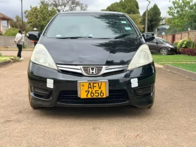 2012 Honda Shuttle 1.3L Automatic - 89,000 km