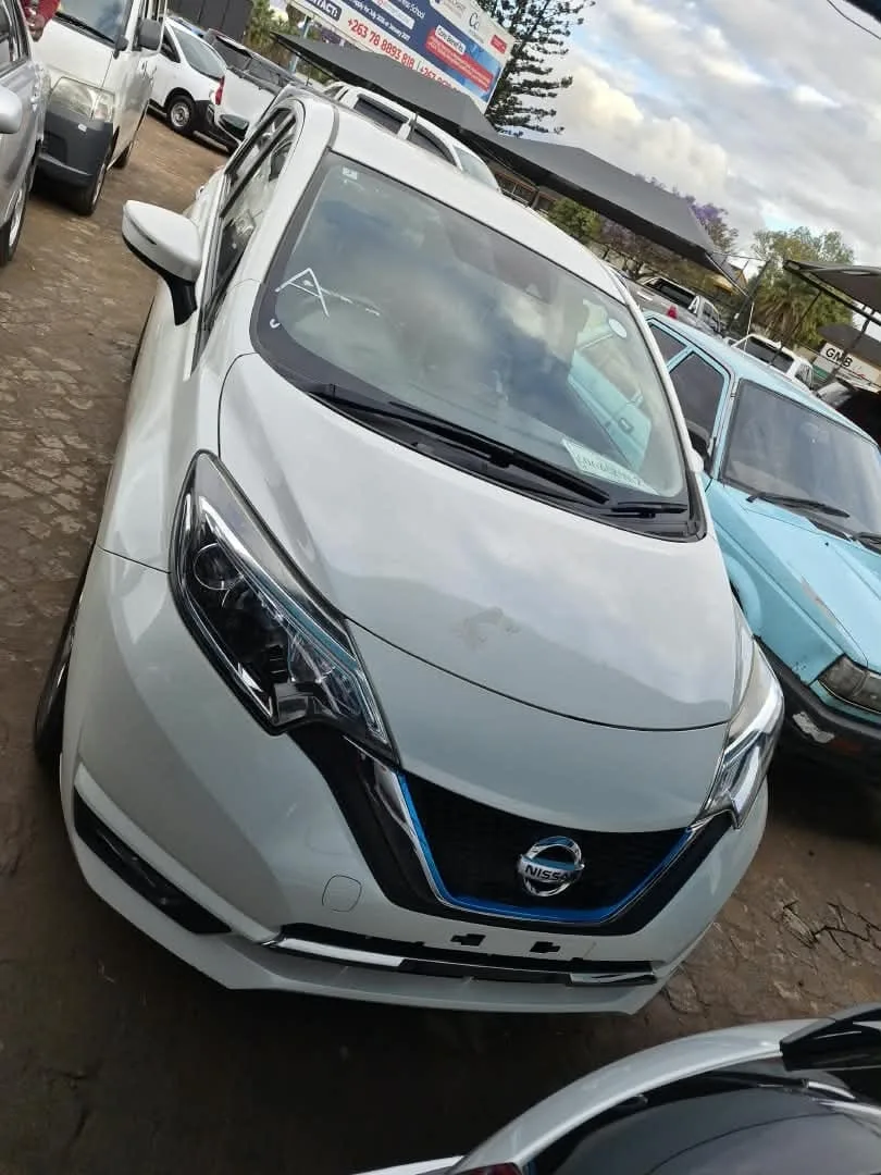 2017 Nissan Note e-Power Hybrid Automatic, 93,000 km