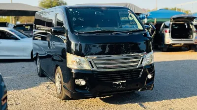 2017 Nissan NV350 Premium GX Automatic – 99,000 km