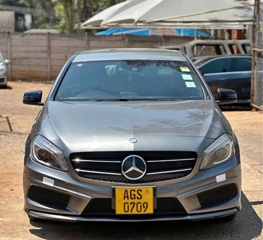 2016 Mercedes-Benz A180 Hatchback – 95,000 km