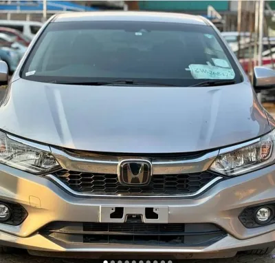 2016 Honda Grace Hybrid Automatic Sedan – 66,544 km