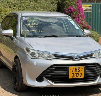2016 Toyota Axio Hybrid Automatic – 61,222 km