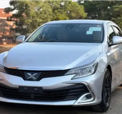 2018 Toyota Mark X Silver Sedan – 63,240 km