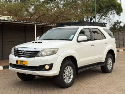 2014 Toyota Fortuner 3.0 D-4D Automatic 4x4 – 141,756 km