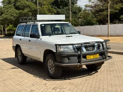 2018 Nissan Patrol 3.0 Turbo-Diesel Manual 4x4 8-Seater