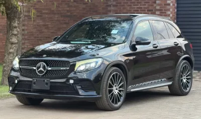 2018 Mercedes-Benz GLC 43 AMG 3.0L AWD – 81,000 km