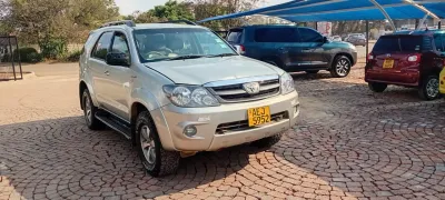 Toyota Fortuner 4x4 Petrol Automatic