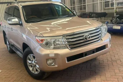 2014 Toyota Land Cruiser 200 4.5L Diesel Automatic
