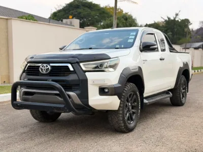 2017 Toyota Hilux Club Cab 2.4 GD-6 Manual with 2021 Facelift