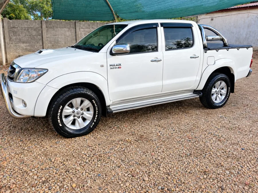 2007 Toyota Hilux D-4D 3.0L Diesel Manual 4x2 Double Cab