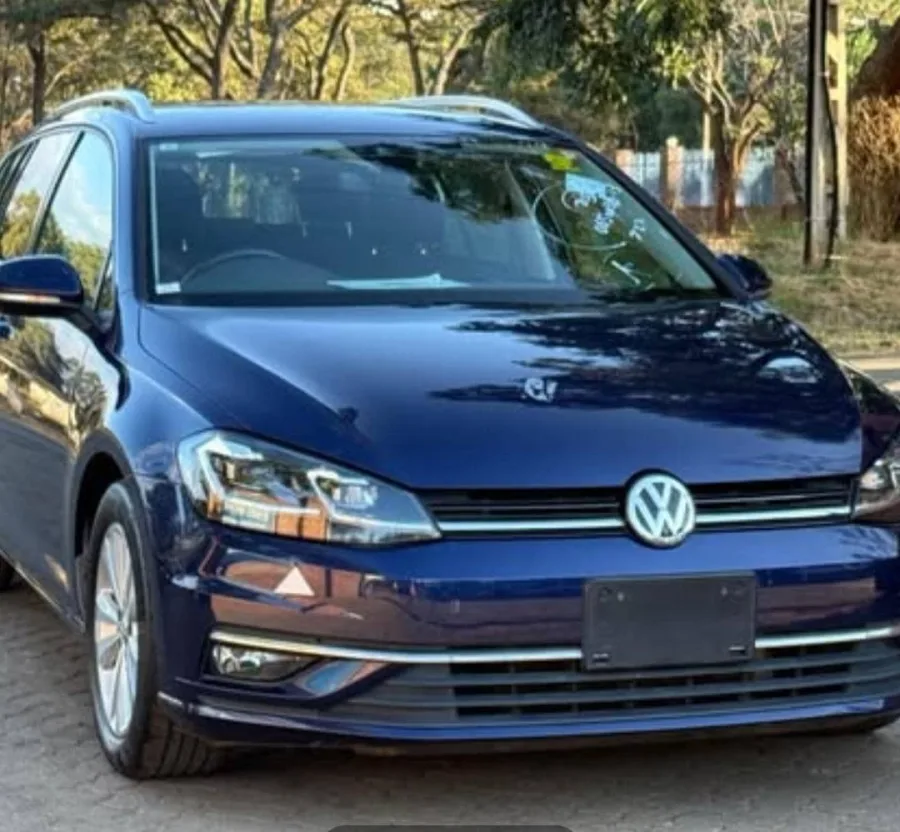 2018 Volkswagen Golf TSI Comfortline Automatic Estate – 103,222 km