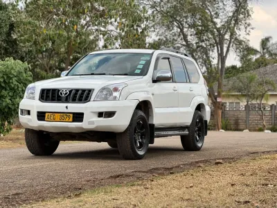 2009 Toyota Land Cruiser Prado J120 Diesel Automatic – 154,000 km