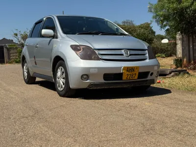 2006 Toyota Ist Automatic Hatchback
