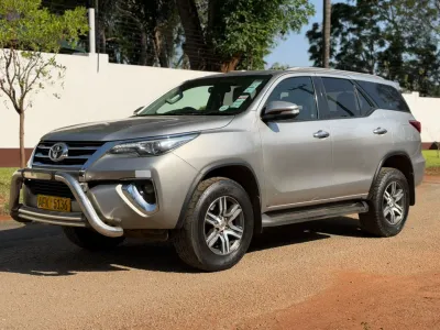 2017 Toyota Fortuner 2.8 GD-6 Diesel Automatic 7-Seater – 89,900 km
