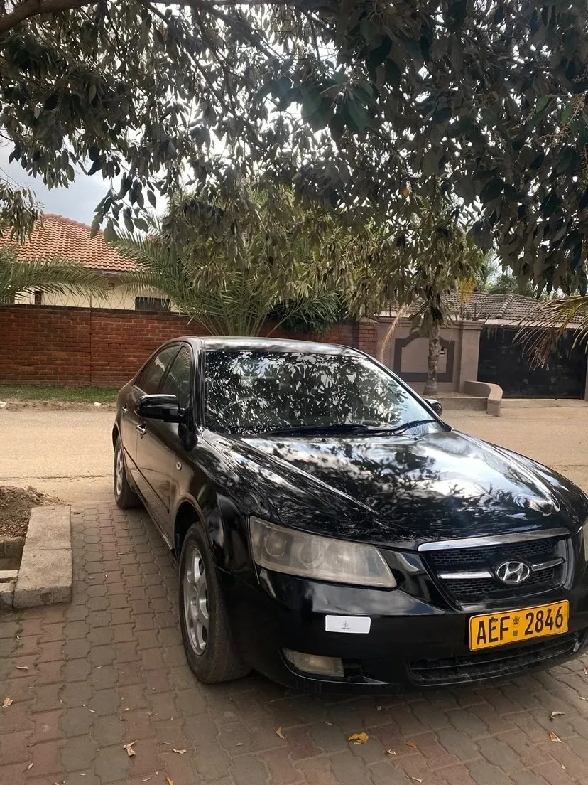 Black Hyundai Sonata, 2007, 145,789 km