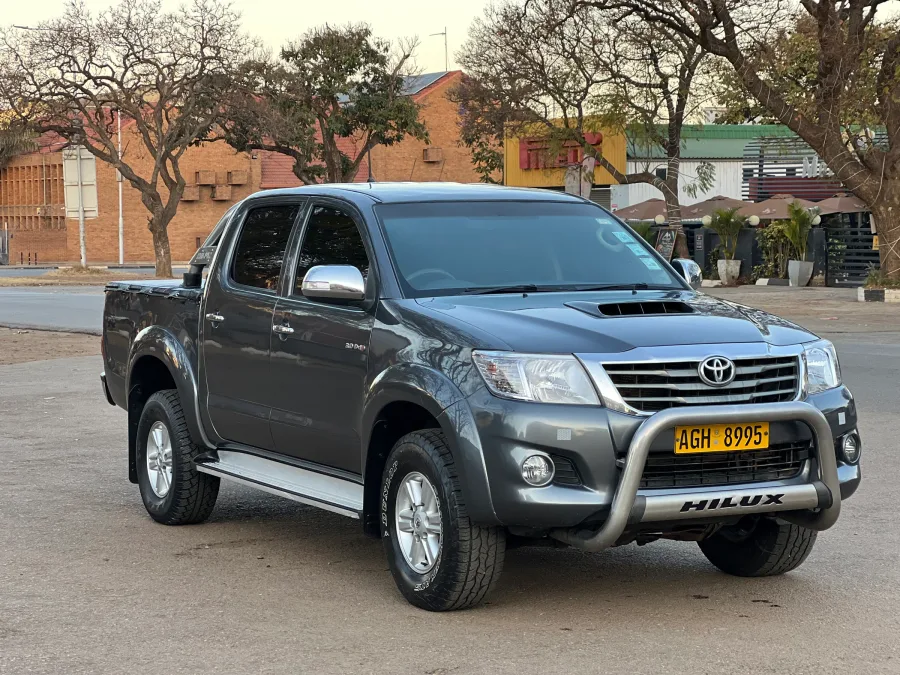 Toyota hilux 3.0 d4d double cab