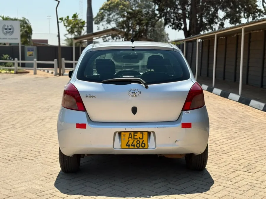 2006 Toyota Vitz 1.0 Automatic Hatchback – 16,300 km
