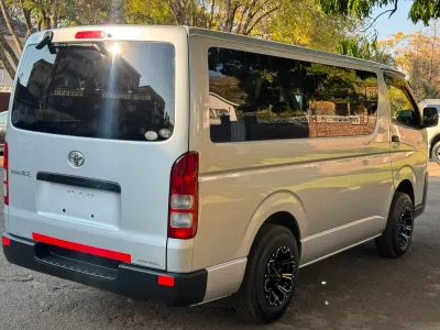 Toyota Regius-Ace Baby Quantum