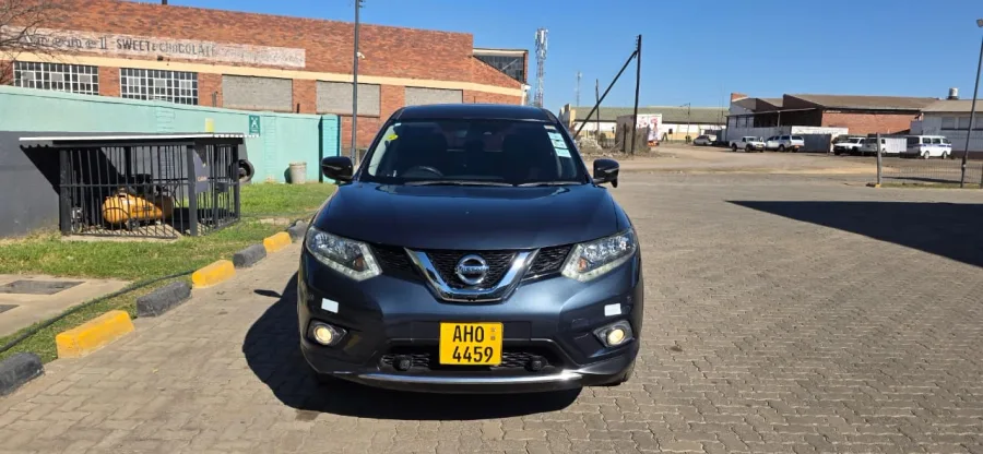 2016 Nissan X-Trail SUV, 119,000 km, automatic, blue