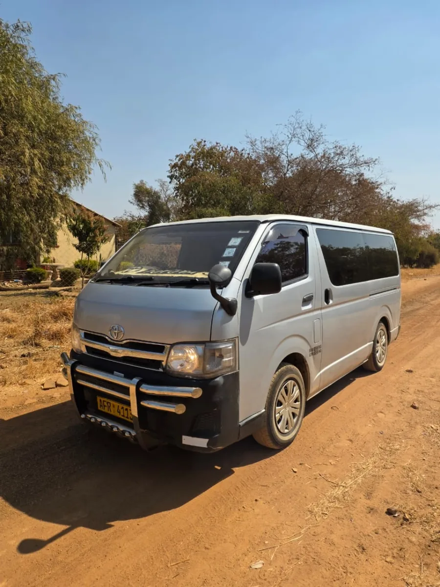 Toyota HiAce 2015 - Reliable Van with Strong Engine