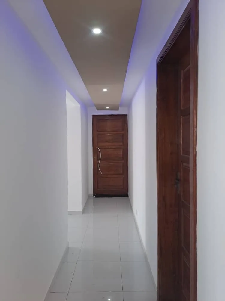 Modern 4-Bedroom House with Pool in Arlington, Harare South