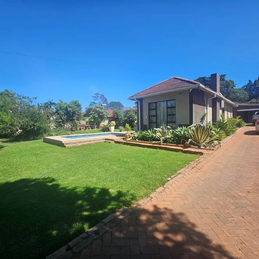 Upper Hillside Home with Pool, Borehole & Solar Power