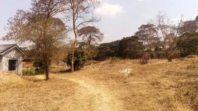 2,500 sqm Sectional Title Stand in Glen Lorne