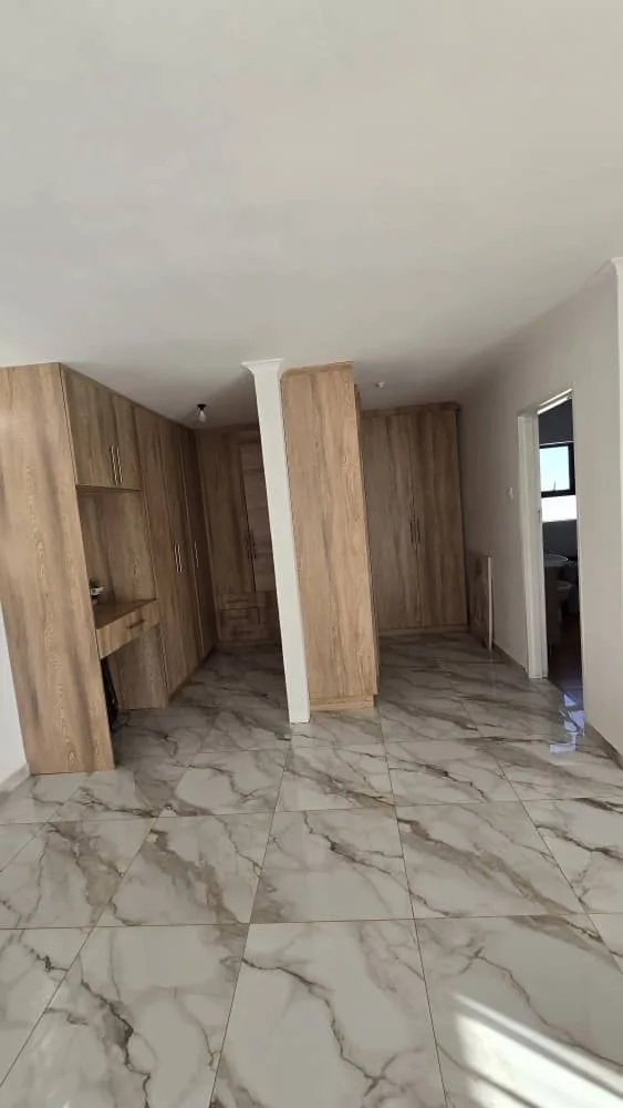 Modern House for Sale in Mount Pleasant Heights – Council Cession