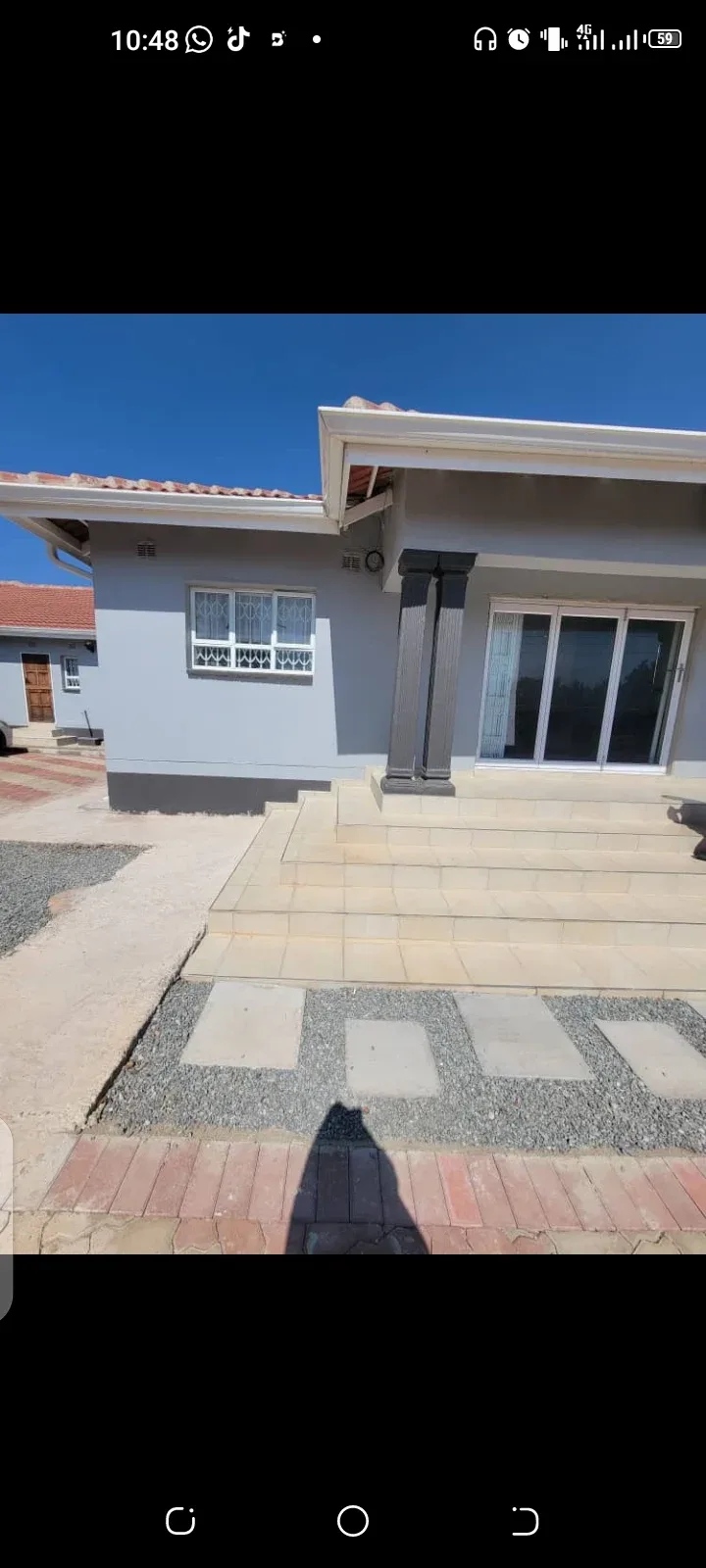 3-Bedroom House to Rent in Manresa with Spacious Yard