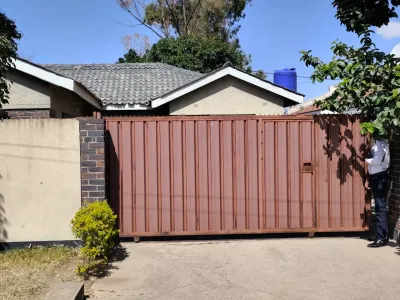4-Bed Main House + 3-Bed Cottage, Mainway Meadows, Harare